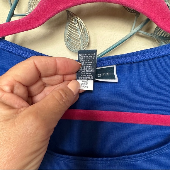 ❤️Karen Scott “Love Me Love My Pet” embellished top Sz M NWT CLEARANCE - Picture 5 of 5